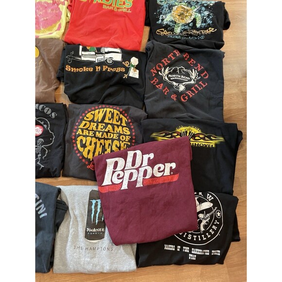 18 Food Bar & Drinks T-Shirt Lot - Size XL- Graphic Tee Reseller Bundle Y2K - Picture 8 of 11